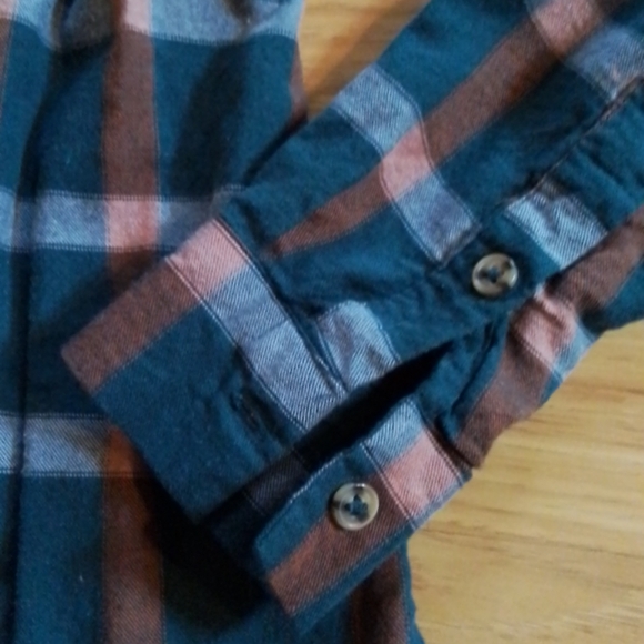 Knox Rose Plaid Shirt - Picture 5 of 8